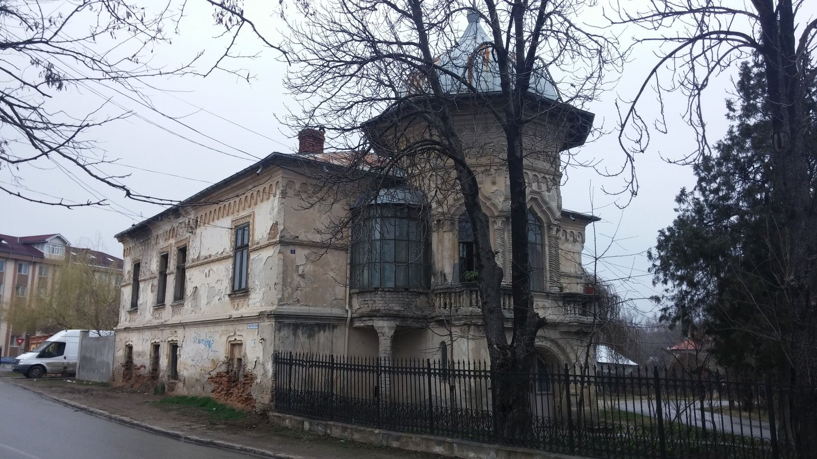 Casa Hagiescu Mirişte, considerată un important monument din municipiul Caracal.