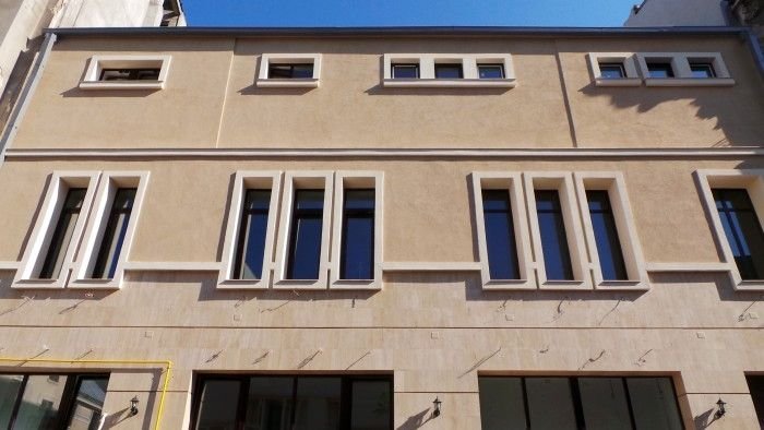 Teatrului Mic, mutilat de Primăria Capitalei.