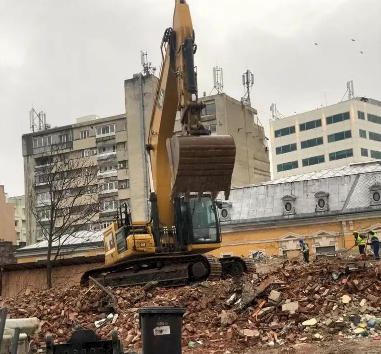 Scandalul caselor demolate de pe strada Icoanei din București, faza pe blesteme. Misterioasa Bucureștioara, pârâul din adâncuri “care poate dărâma orice s-ar ridica"