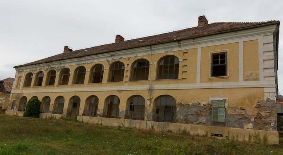 Castelul Banffy din localitatea Urmeniş, judeţul Bistriţa-Năsăud,