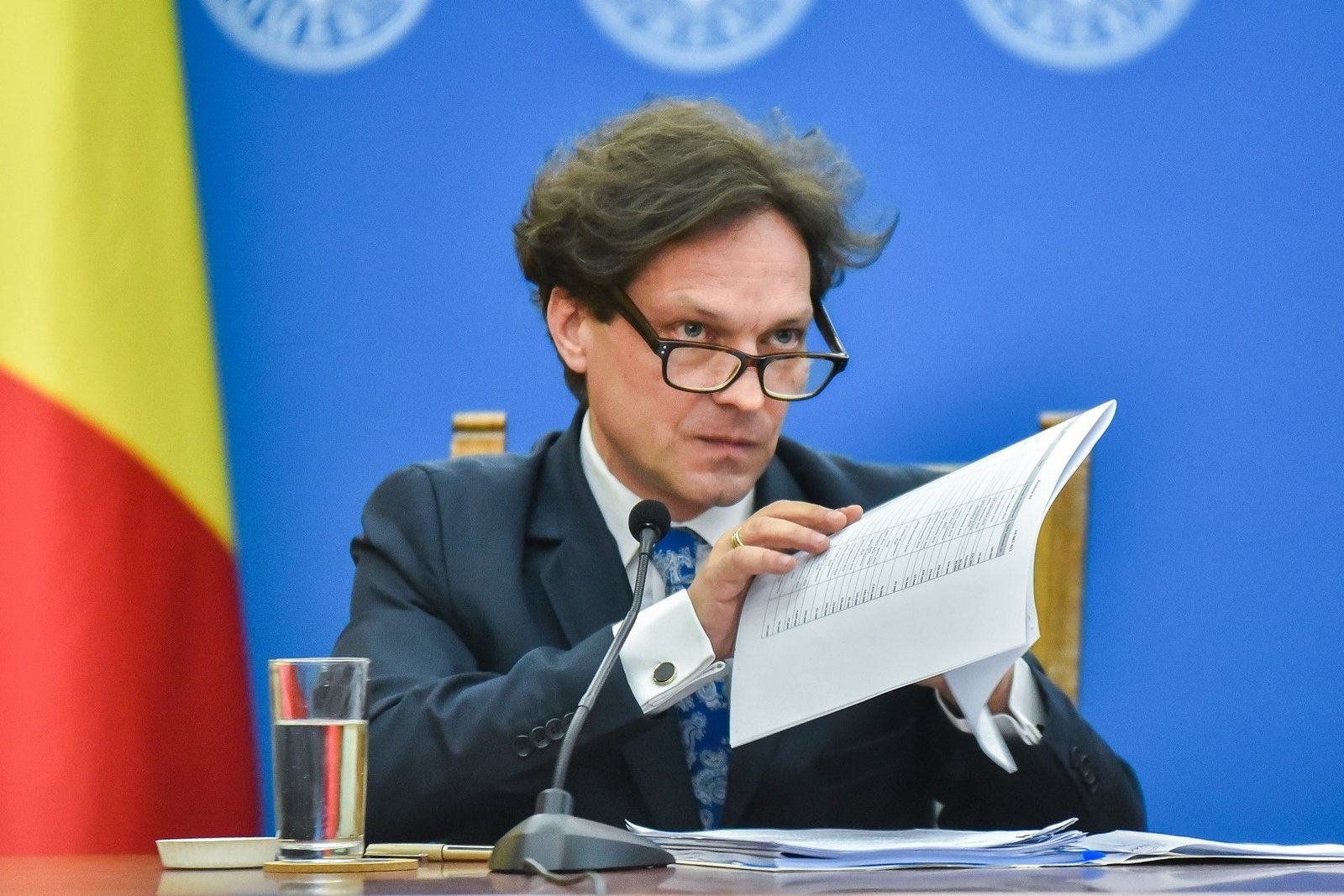 Conferință de presă susținută de ministrul Culturii și Identității Naționale, George Ivașcu, pe tema pregătirii Centenarului.